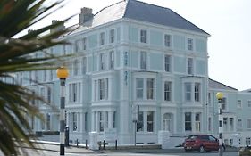 Four Oaks Hotel